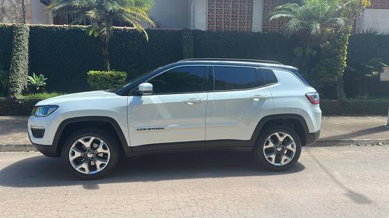 JEEP COMPASS 2.0 16V DIESEL LONGITUDE 4X4 AUTOMÁTICO